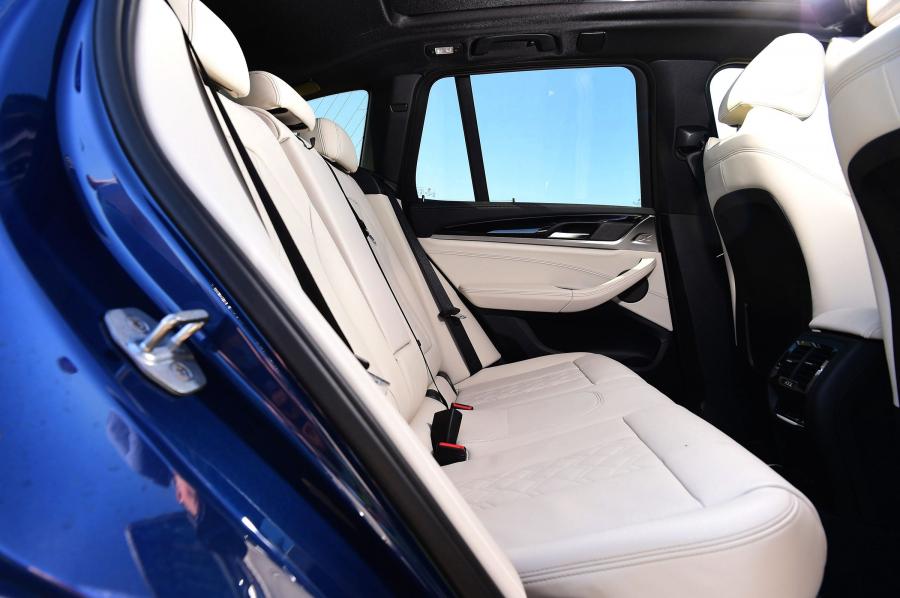 Интерьер Alpina XD3 Allrad (G01) 2018 года  (UK) (фото 22 из 24)
